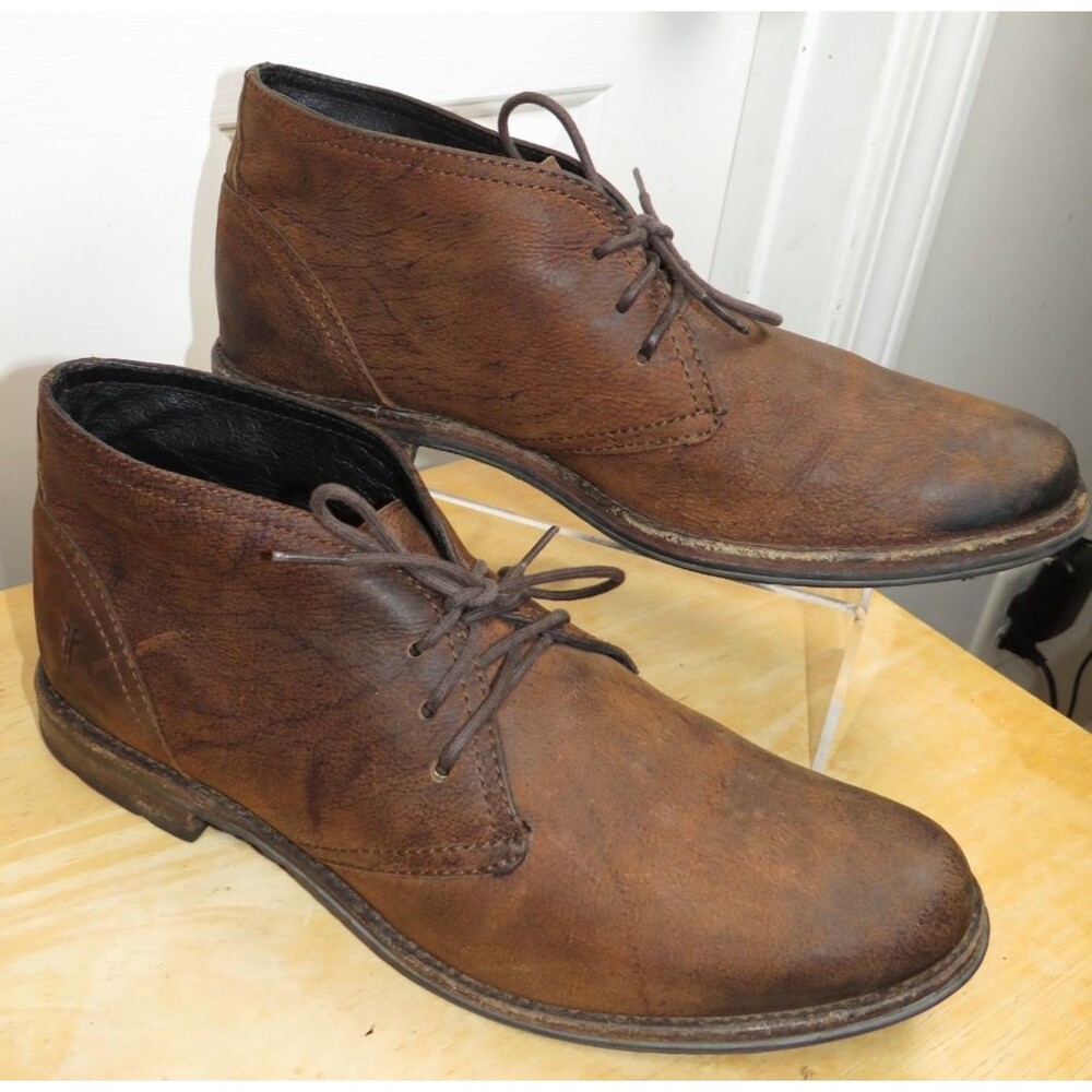 FRYE Men's Sz 9.5 D Oscar Chukka Ankle Boots Whiskey Brown Leather Style 3482460
